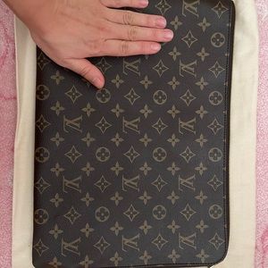 Louis vuitton gm clutch brand new 100% authentic
